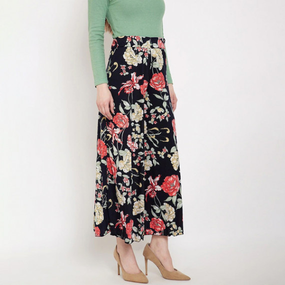 https://megashoppin.com/products/women-black-red-floral-printed-flared-palazzos