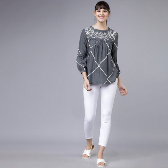 https://megashoppin.com/products/women-grey-and-white-printed-a-line-top