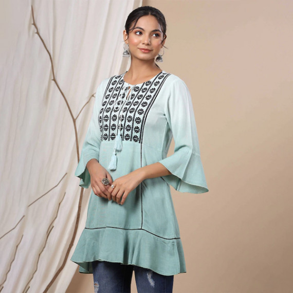 https://megashoppin.com/products/women-green-tunics