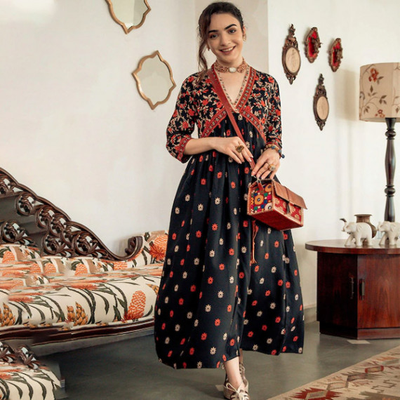 https://megashoppin.com/products/black-orange-ethnic-motifs-printed-maxi-dress